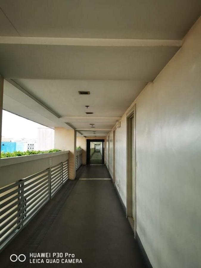 Staycation Condotel @150Newport Pasay City มะนิลา ภายนอก รูปภาพ